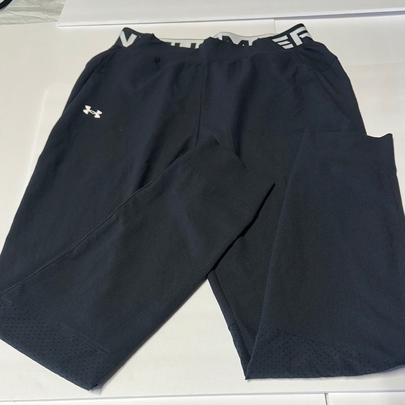 Under Armour Black Athletic Pants - Picture 1 of 9